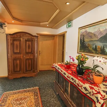 Отель Alpenhotel Tauernstueberl 3*