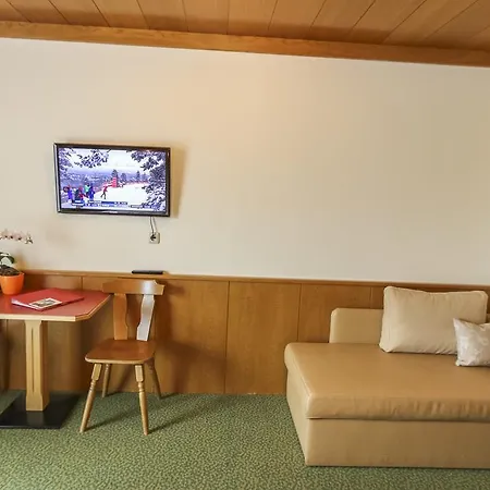Alpenhotel Tauernstüberl 3*