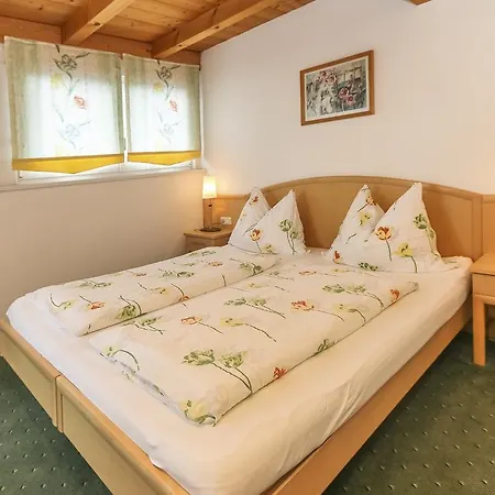 Отель Alpenhotel Tauernstueberl