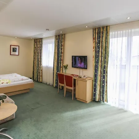 Alpenhotel Tauernstueberl