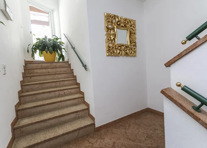 Alpenhotel Tauernstueberl 호텔 3*