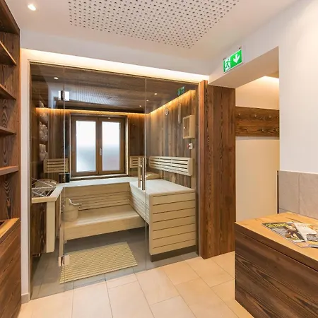 Alpenhotel Tauernstueberl Zell am See