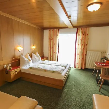 Hotel Alpenhotel Tauernstueberl 3*