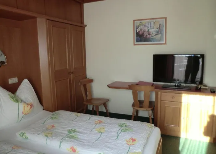 Alpenhotel Tauernstueberl 3*